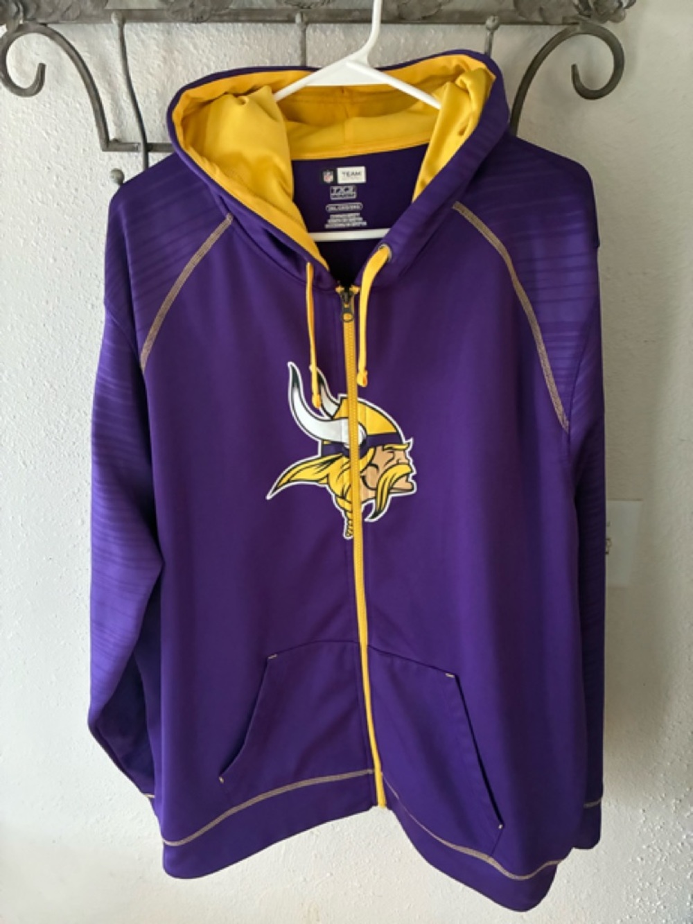 NFL Team Apparel Vikings Full Zip Front Hoodie Jacket